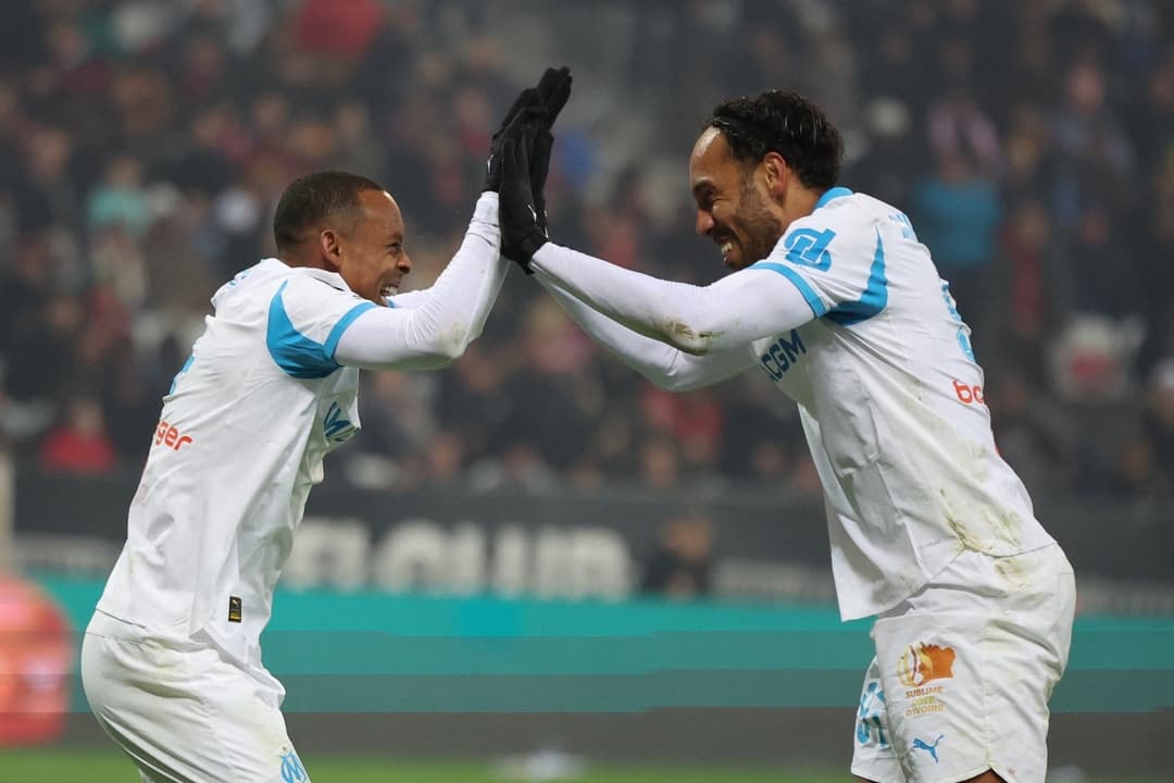 Ligue 1 : Marseille écrase Nice et prend la tête en France