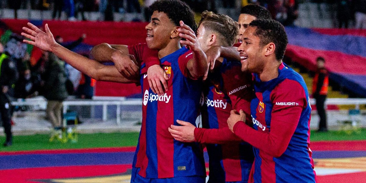 موعد مباراة برشلونة ونابولي والقنوات في شامبيونزليغ 2024