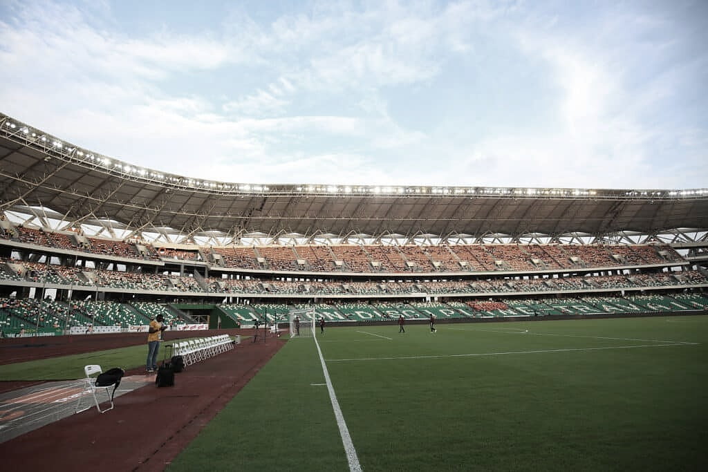 Which Country Has the Most Certified Stadiums: Morocco, Algeria, Ivory Coast, or South Africa?